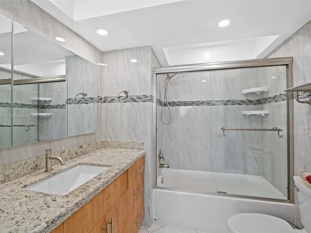 2715 N Ocean Blvd # 7C, Fort Lauderdale FL 33308