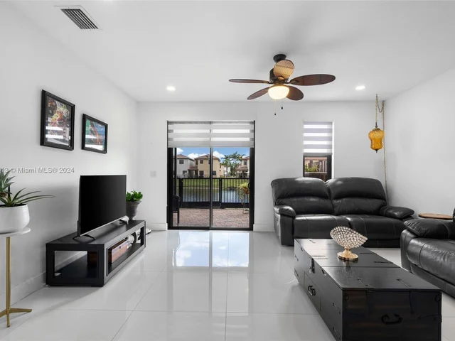 11244 SW 238th St, Homestead FL 33032