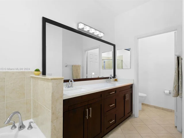 11244 SW 238th St, Homestead FL 33032