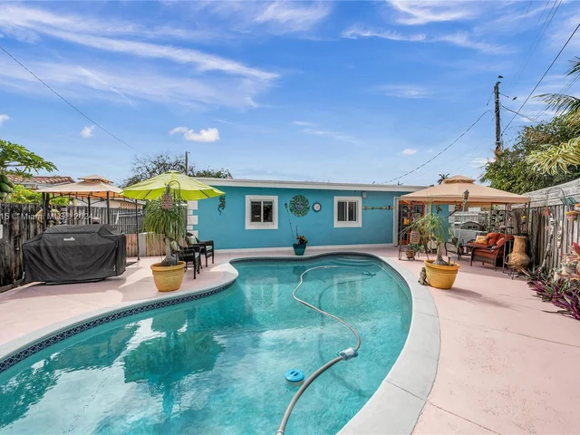 101 NE 51st St, Oakland Park FL 33334