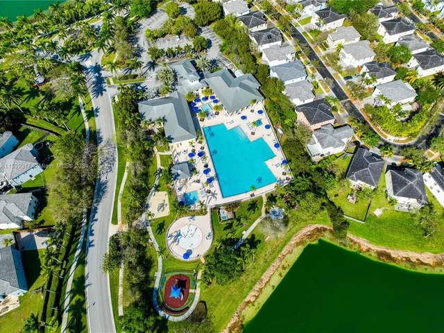 3449 NE 4th St, Homestead FL 33033