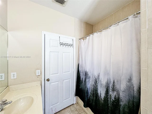 3449 NE 4th St, Homestead FL 33033