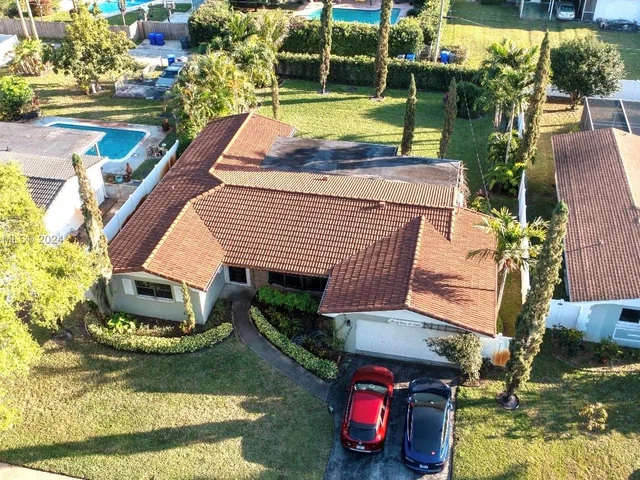 3908 Jefferson St, Hollywood FL 33021