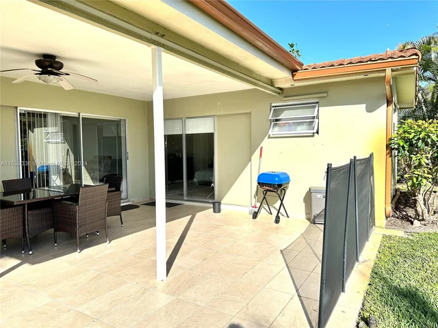 3908 Jefferson St, Hollywood FL 33021