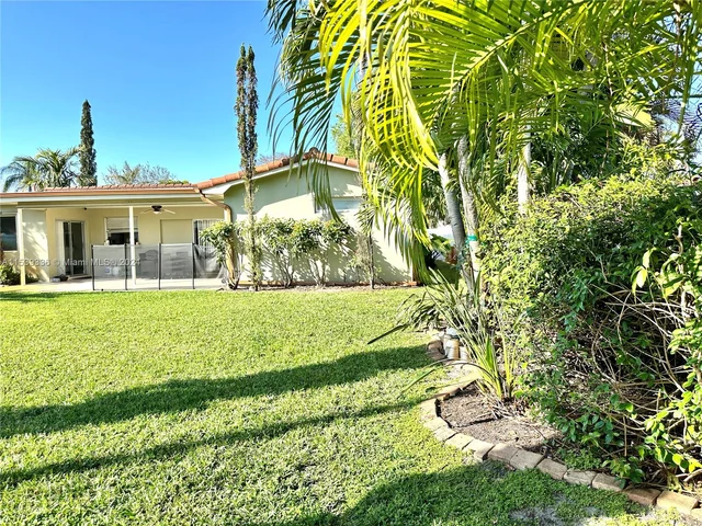 3908 Jefferson St, Hollywood FL 33021