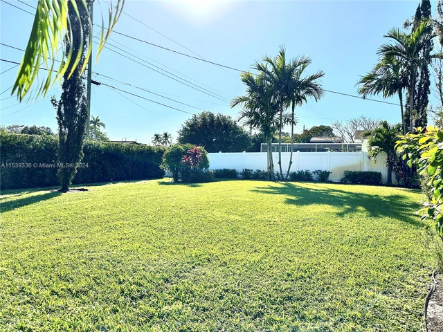 3908 Jefferson St, Hollywood FL 33021