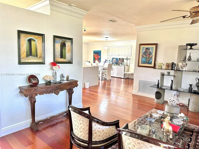 3908 Jefferson St, Hollywood FL 33021