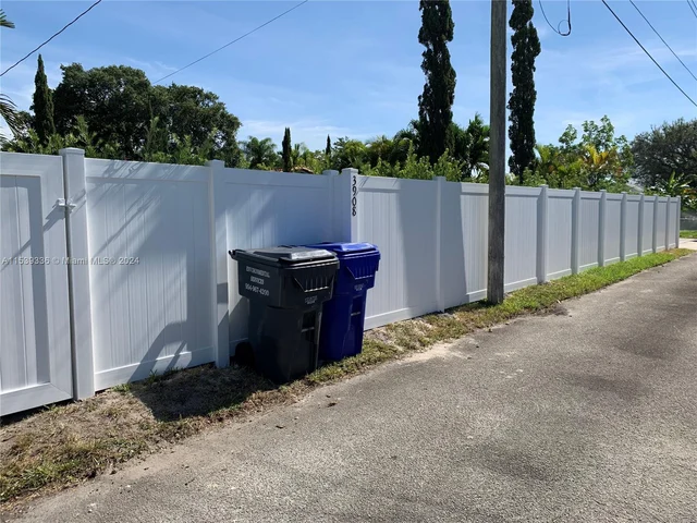 3908 Jefferson St, Hollywood FL 33021