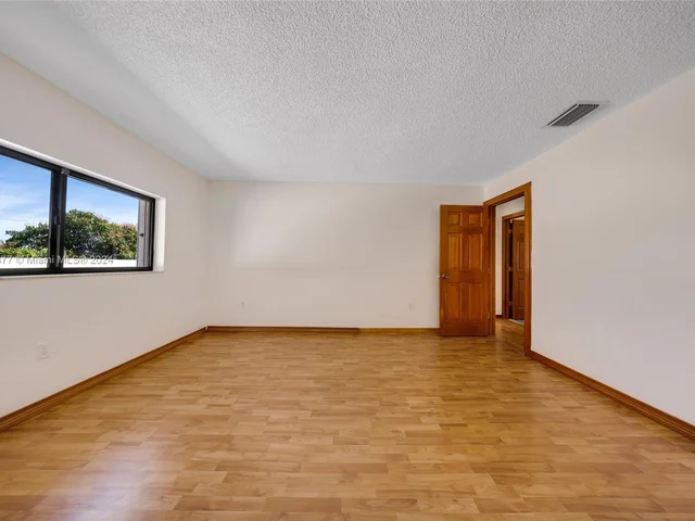 15235 SW 99th Ct, Miami FL 33157