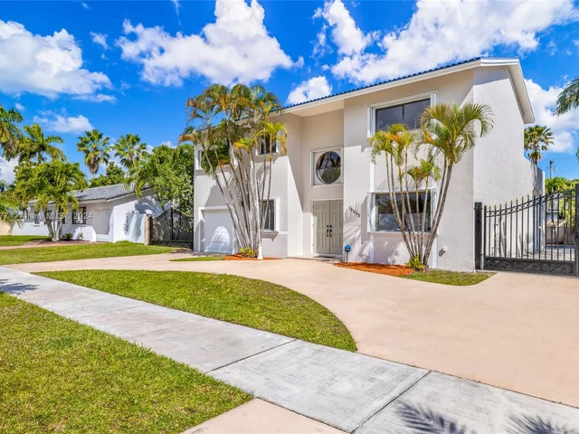 15235 SW 99th Ct, Miami FL 33157