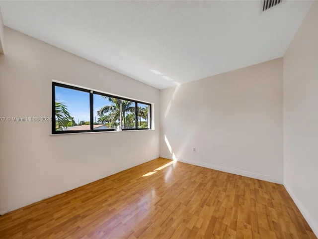 15235 SW 99th Ct, Miami FL 33157