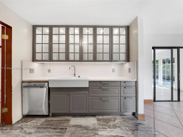 15235 SW 99th Ct, Miami FL 33157