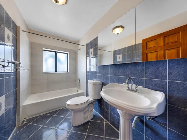 15235 SW 99th Ct, Miami FL 33157