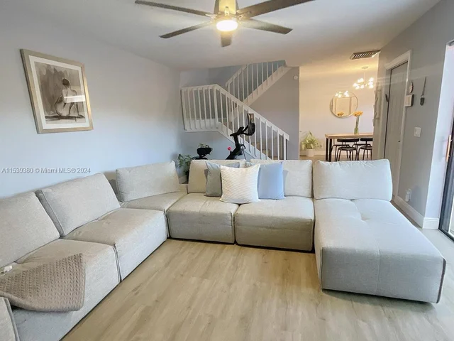 2921 N Waterford Dr N # 1, Deerfield Beach FL 33442