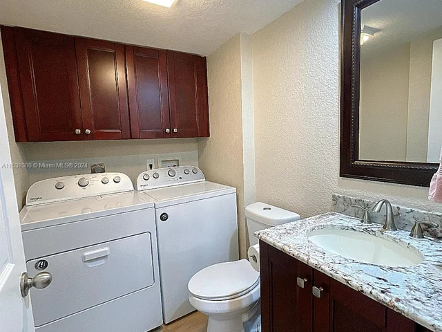 2921 N Waterford Dr N # 1, Deerfield Beach FL 33442