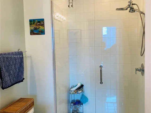 601 NE 36th St # 2807, Miami FL 33137