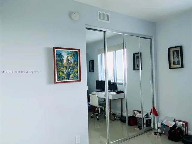 601 NE 36th St # 2807, Miami FL 33137