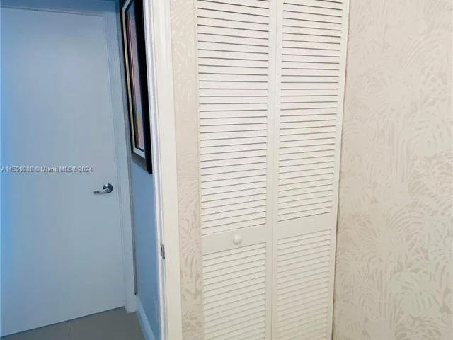 601 NE 36th St # 2807, Miami FL 33137