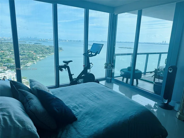 601 NE 36th St # 2807, Miami FL 33137