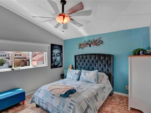 12363 NW 14th Ct # 12363, Pembroke Pines FL 33026