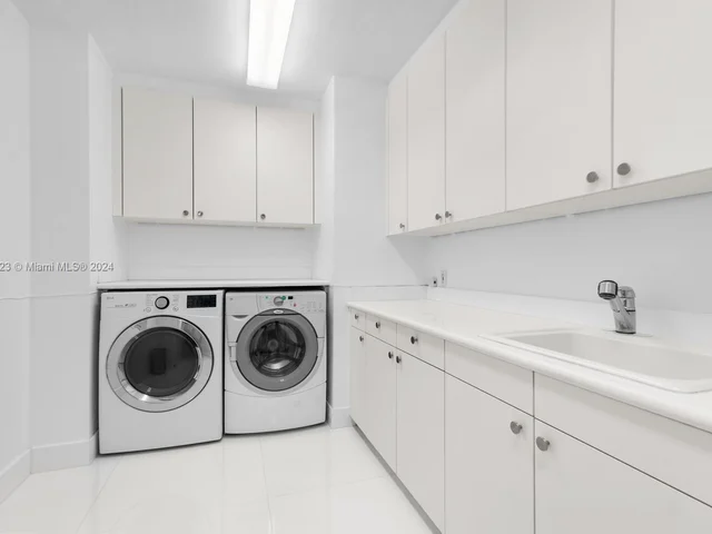 10295 Collins Ave # 506, Bal Harbour FL 33154