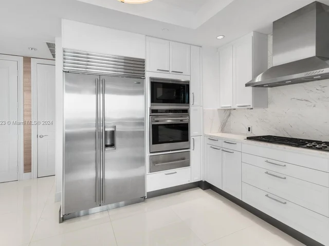 10295 Collins Ave # 506, Bal Harbour FL 33154