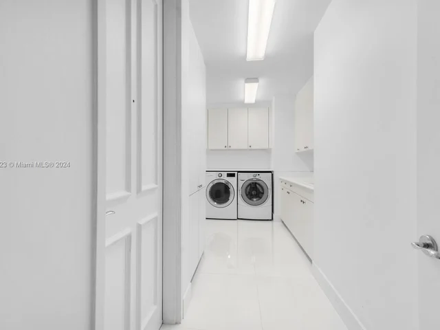 10295 Collins Ave # 506, Bal Harbour FL 33154