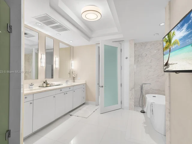 10295 Collins Ave # 506, Bal Harbour FL 33154