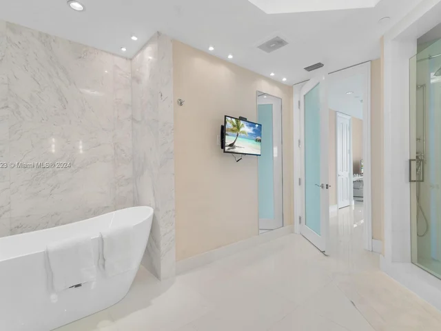 10295 Collins Ave # 506, Bal Harbour FL 33154