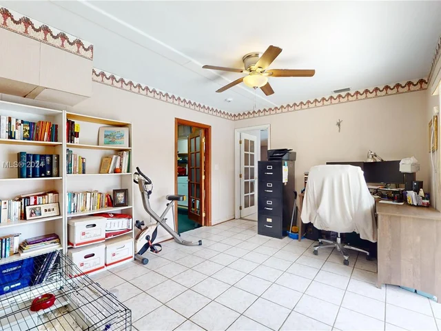 9740 SW 120th St, Miami FL 33176