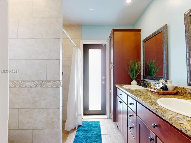 9740 SW 120th St, Miami FL 33176