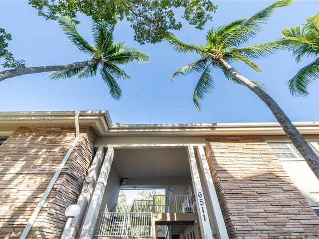 6511 Santona St # C12, Coral Gables FL 33146