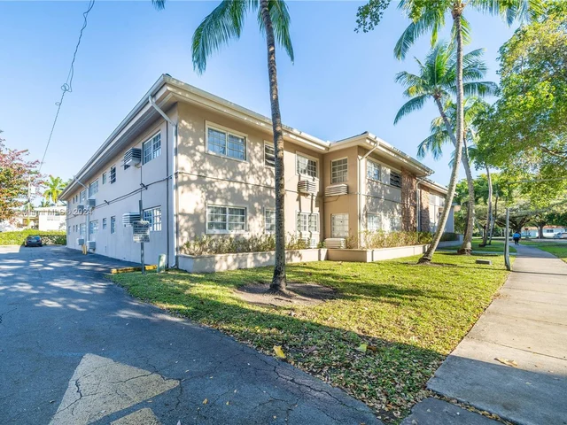 6511 Santona St # C12, Coral Gables FL 33146