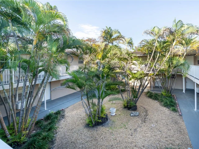 6511 Santona St # C12, Coral Gables FL 33146