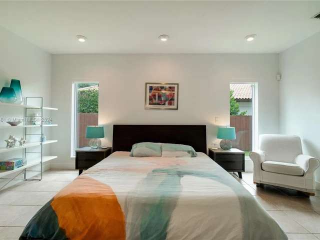 7438 SW 168th Ter, Palmetto Bay FL 33157