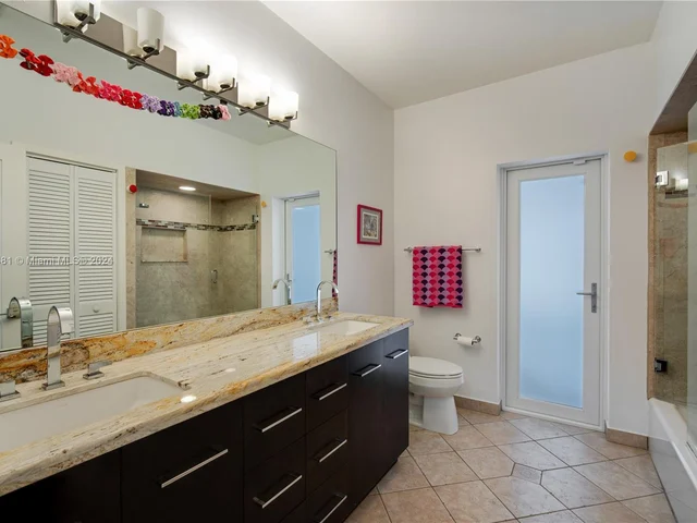 7438 SW 168th Ter, Palmetto Bay FL 33157