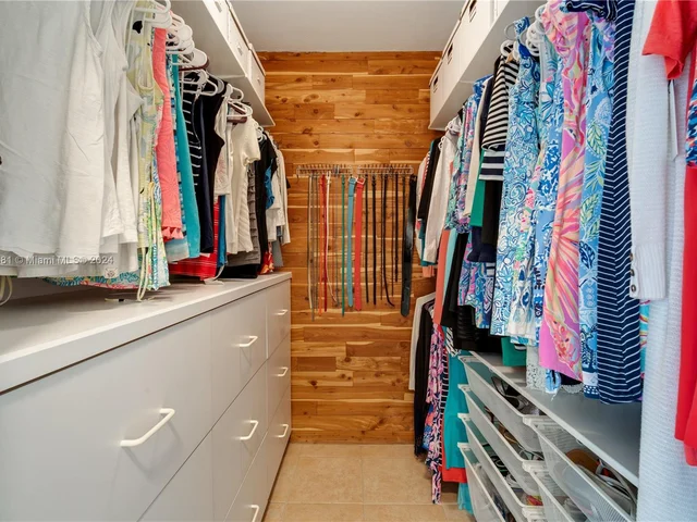 7438 SW 168th Ter, Palmetto Bay FL 33157