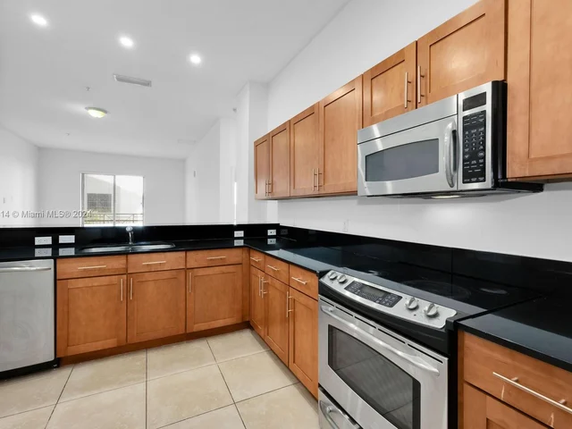 8395 SW 73rd Ave # 316, Miami FL 33143