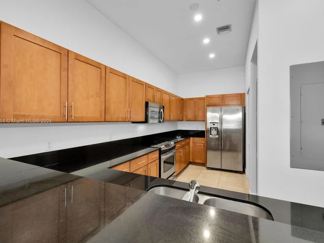 8395 SW 73rd Ave # 316, Miami FL 33143