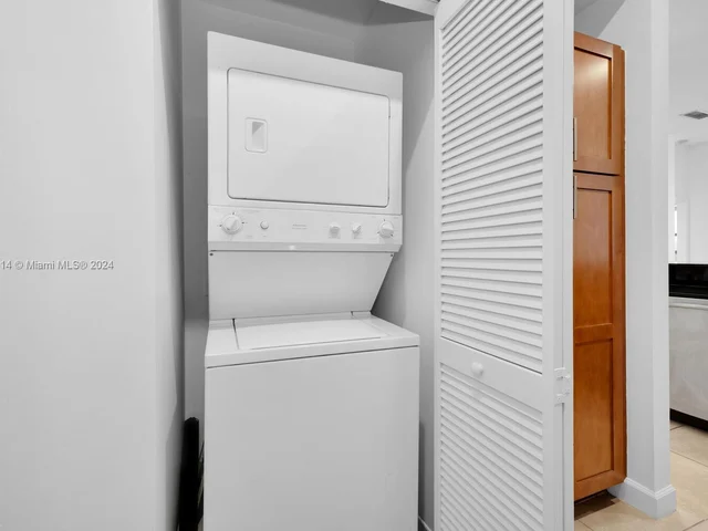 8395 SW 73rd Ave # 316, Miami FL 33143