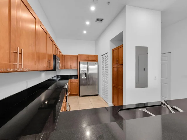 8395 SW 73rd Ave # 316, Miami FL 33143