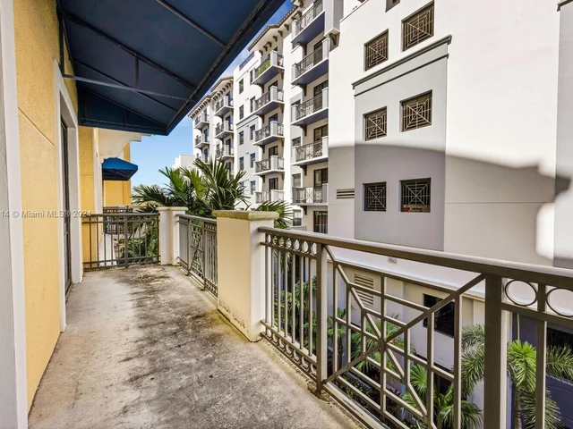 8395 SW 73rd Ave # 316, Miami FL 33143