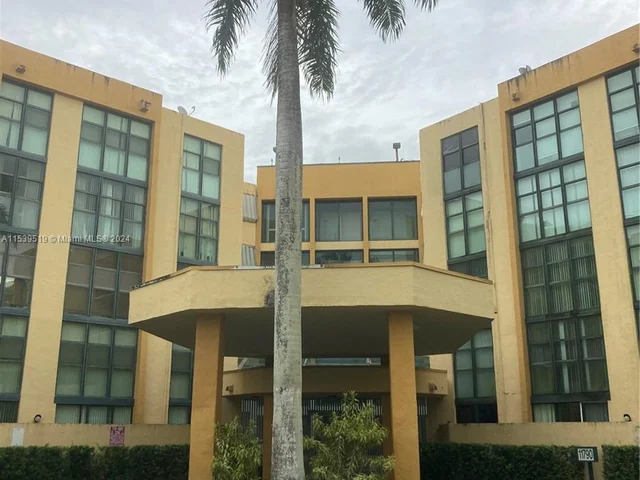 11790 SW 18 st # 326, Miami FL 33175