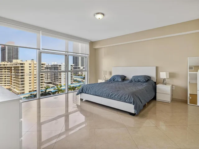 1830 S Ocean Dr # 907, Hallandale Beach FL 33009