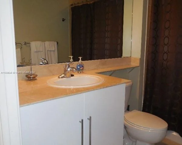 325 S Biscayne Blvd # 1214, Miami FL 33131