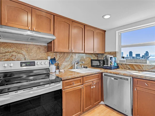 1345 West Ave # 704, Miami Beach FL 33139