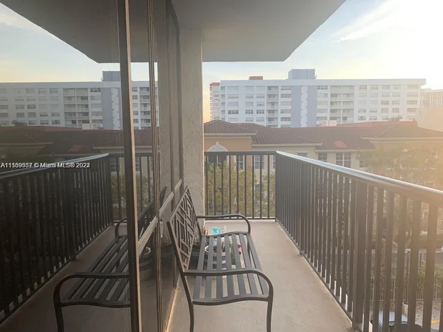 2049 S Ocean Dr # 401, Hallandale Beach FL 33009