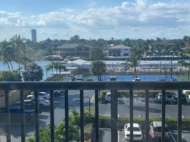 2049 S Ocean Dr # 401, Hallandale Beach FL 33009