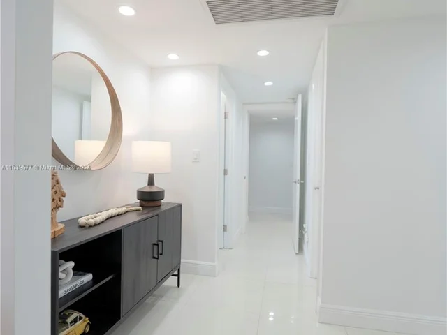 19380 Collins Ave # 1003, Sunny Isles Beach FL 33160