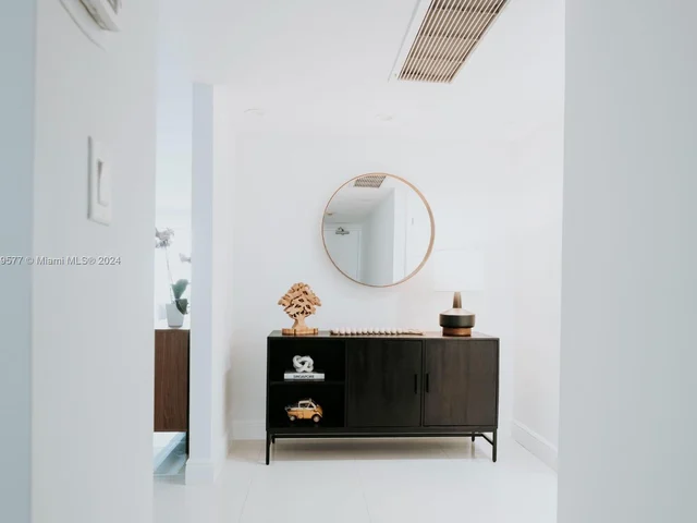 19380 Collins Ave # 1003, Sunny Isles Beach FL 33160